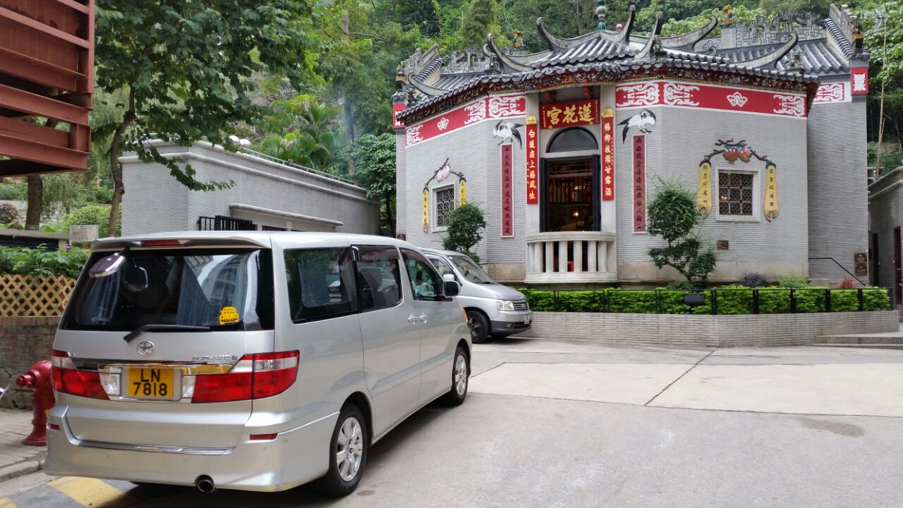 FOUR temples along the tram track on Hong Kong Island