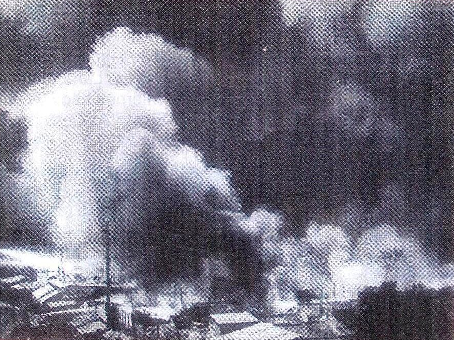 It was common to have slum fire in Hong Kong. Photo shows the slum fire in 1969. (scanned from the Voice)