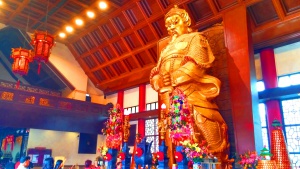 Che-Kung-Temple-Che-Kung-Statue-and-worshippers
