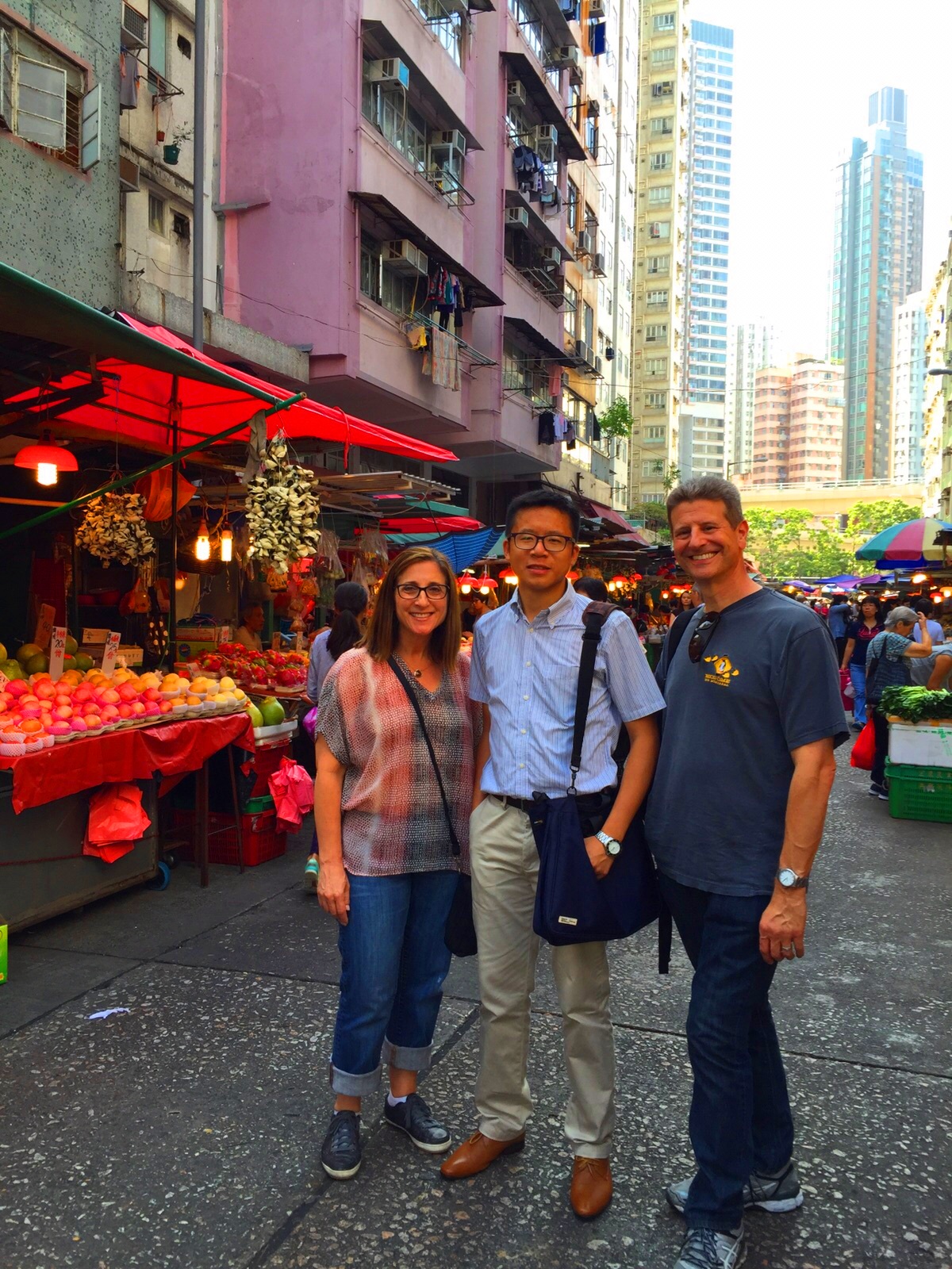 Frank the tour guide with guests at Shau Kei Wan Food Market