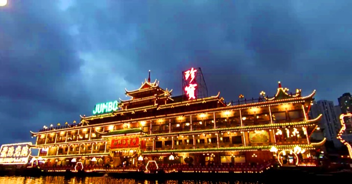 Jumbo-Floating-Restaurant-night-view