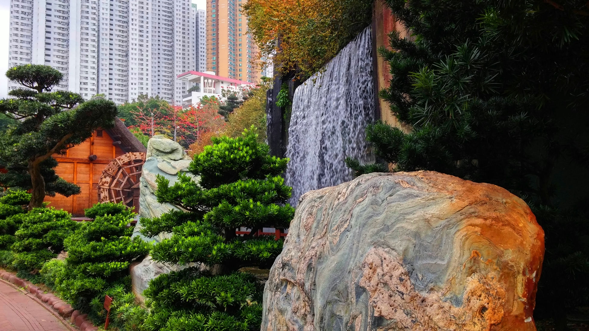 Nan-Lian-Garden-waterfall