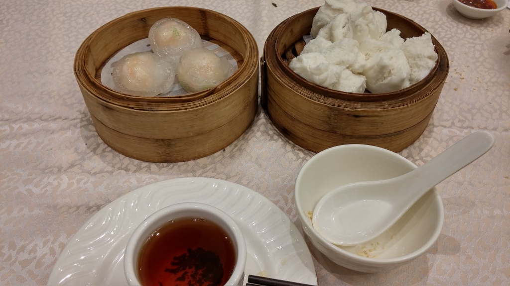 Shrimp Dumpling and pork bun with tea