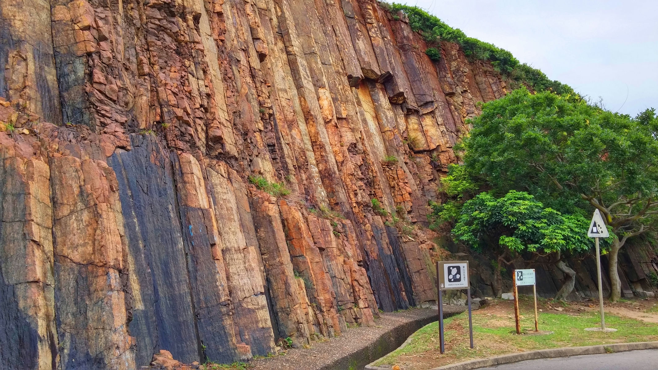 Hexagonal rock column at East Dam of High Island Reservoir