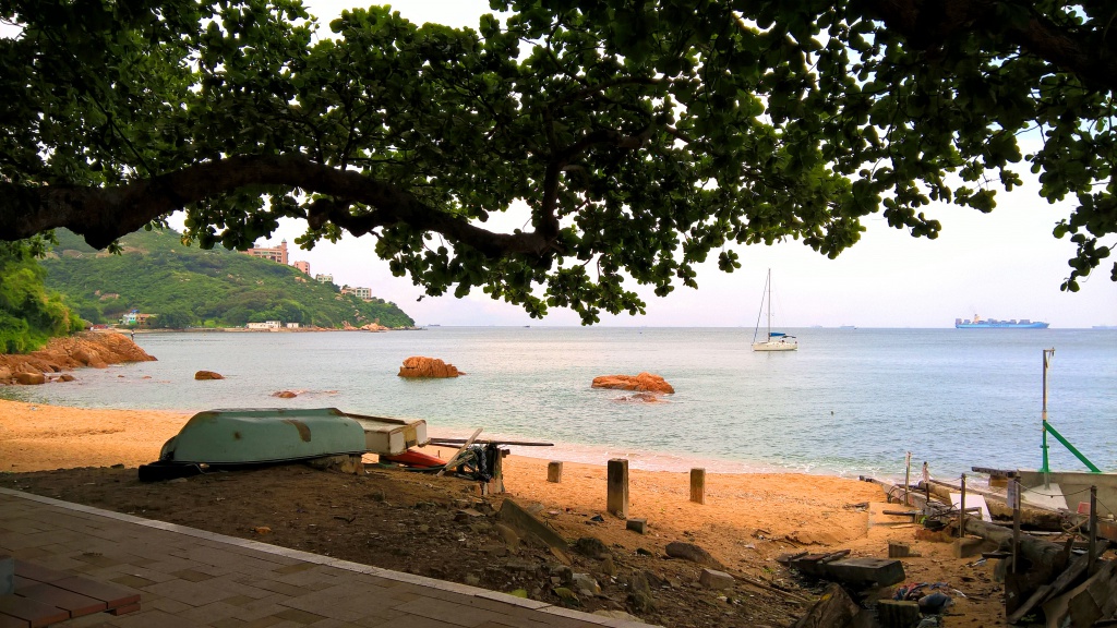 Quiet and beautiful beach right next to the Eight Houses at Stanley