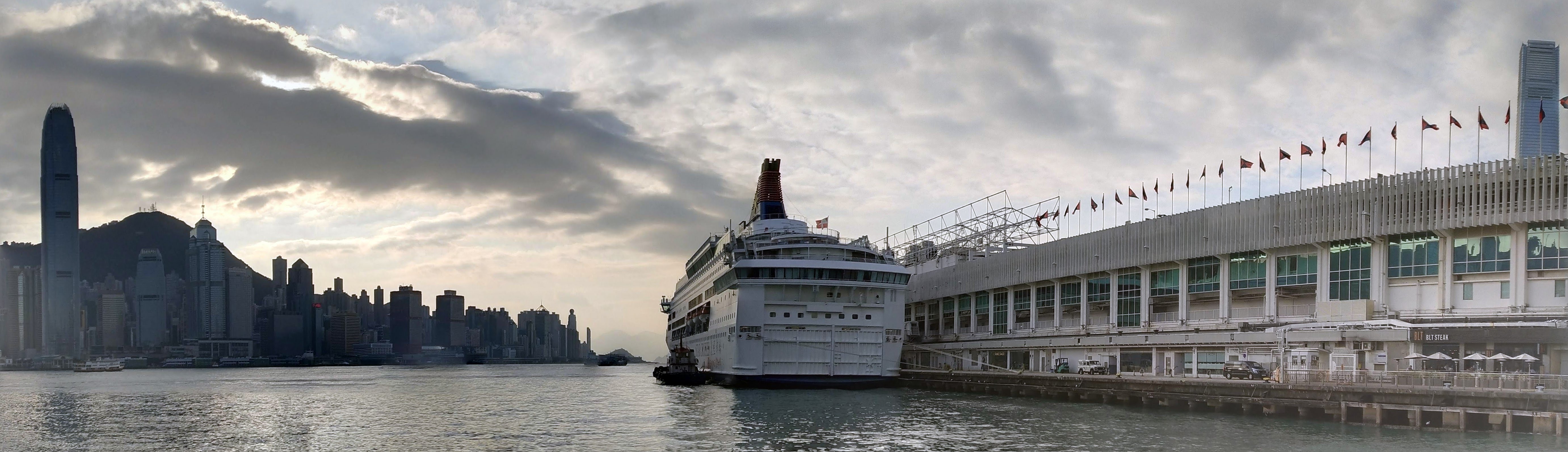 Victoria Harbor, IFCII, Star Cruise, Ocean Terminal and ICC