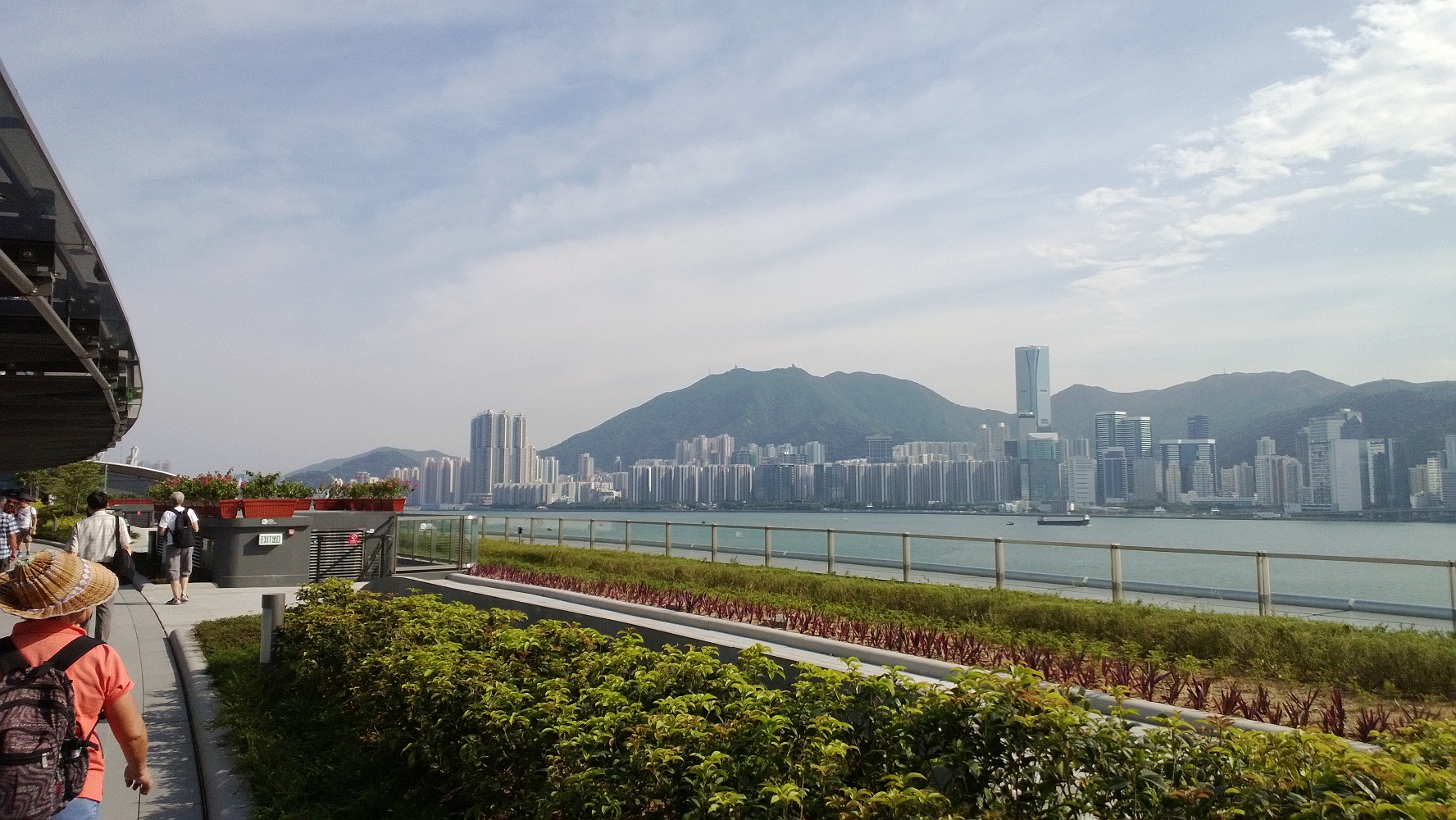 clear sky, hill, buildings, harbor, rooftop garden