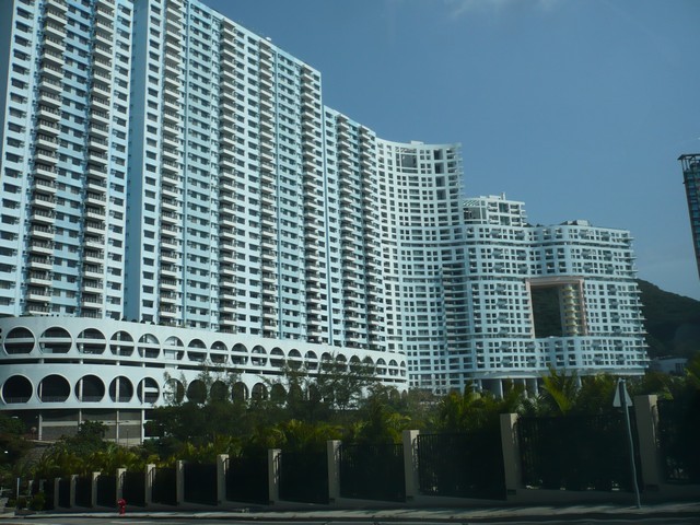 Repulse Bay service apartment with a hole