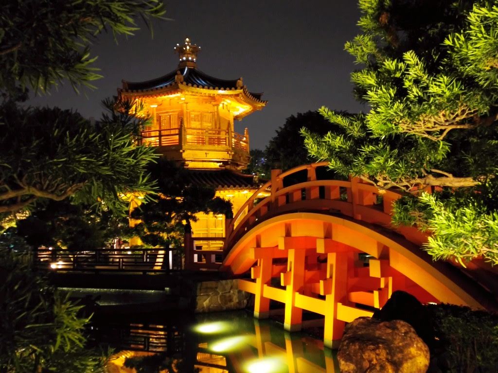 6 benefits to visit Nan Lian Garden at night