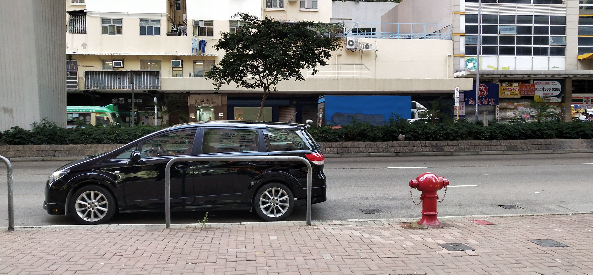 Li Fai is knocked down by the lorry at this spot.