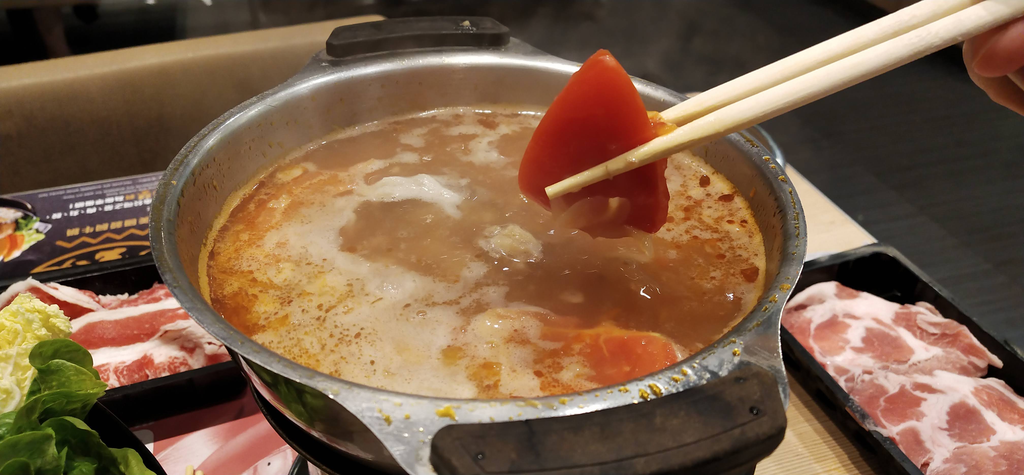 Hotpot with tomato soup