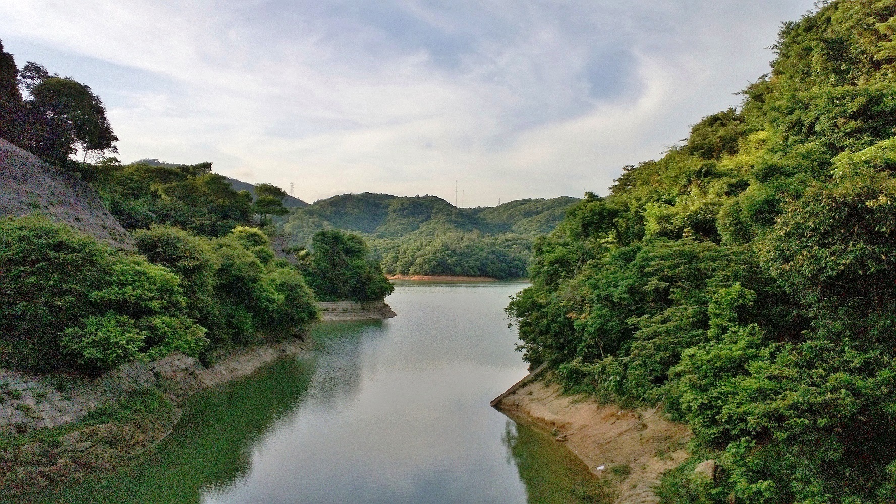 Nice view of Kowloon Reservoir