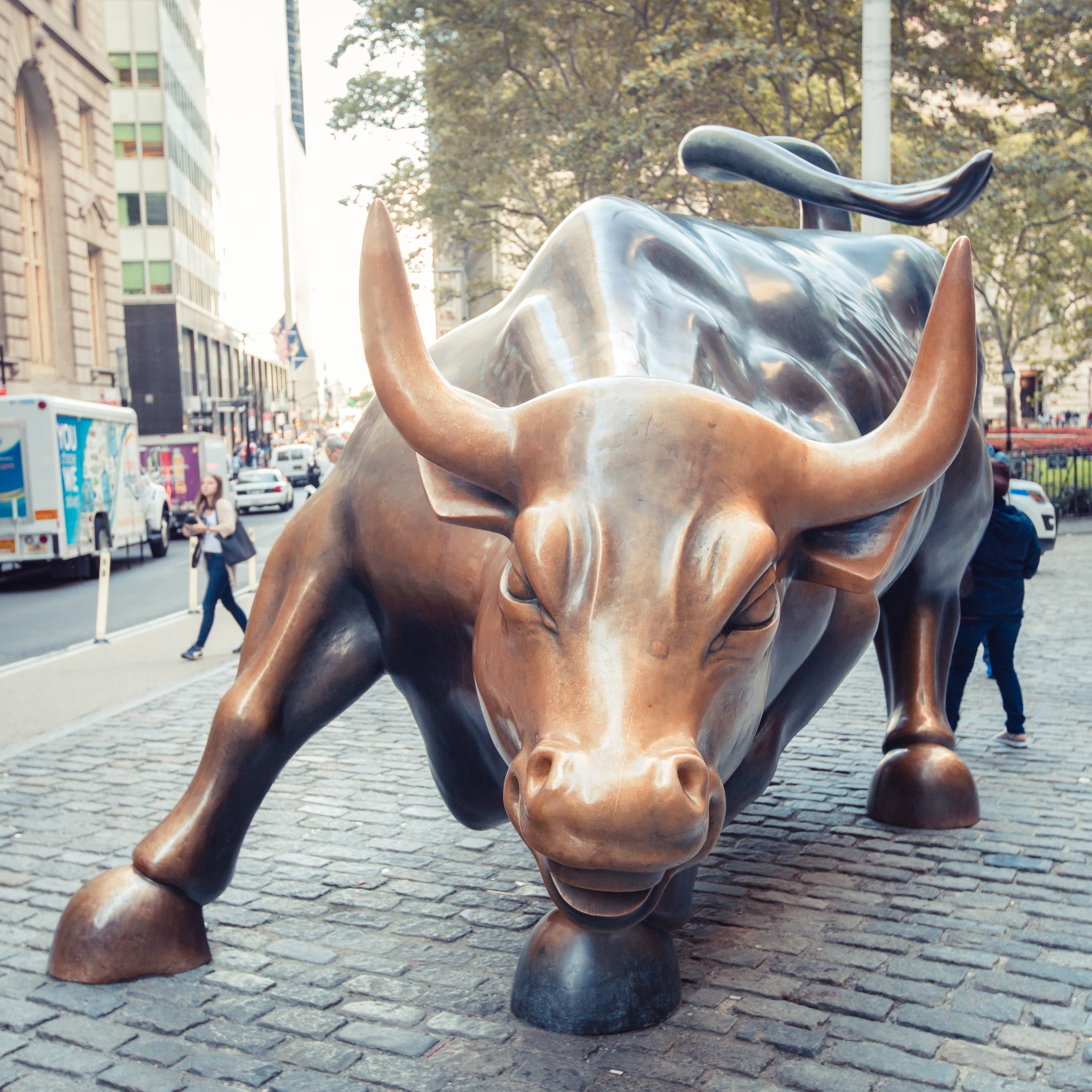 Charging Bull sculpture