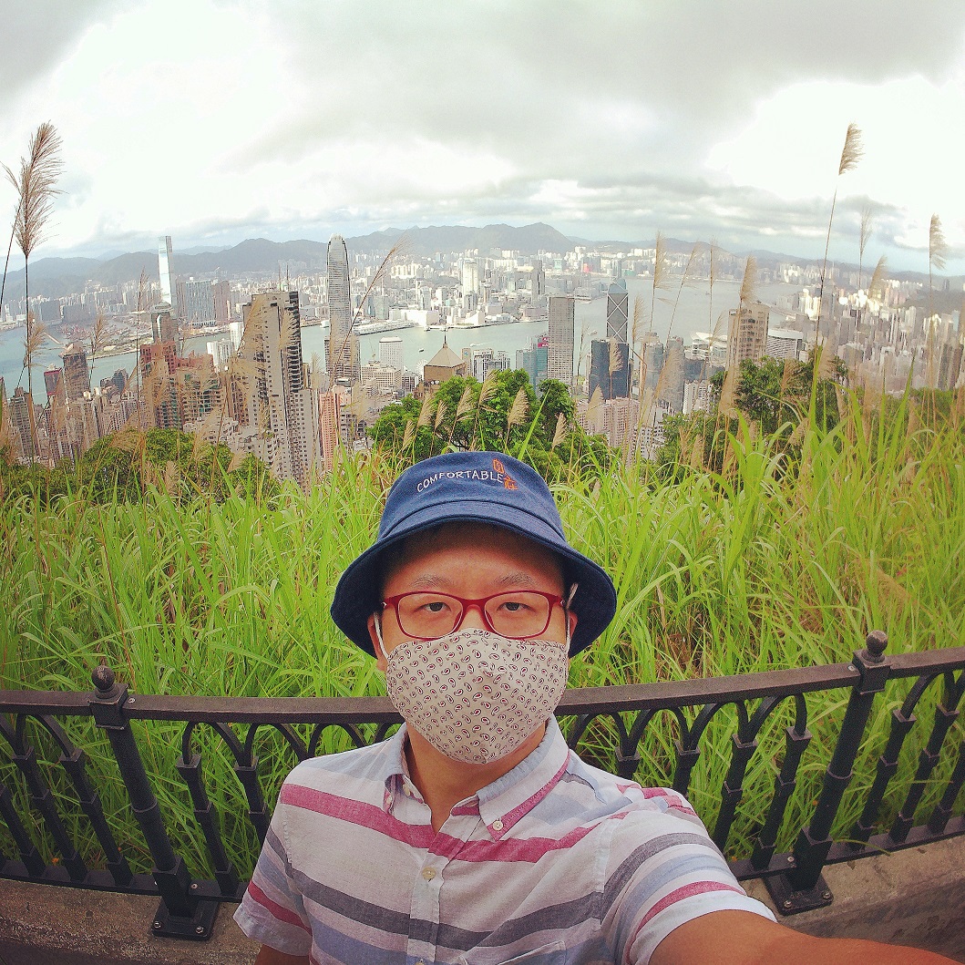 Frank the tour guide takes selfie at the Victoria Peak.