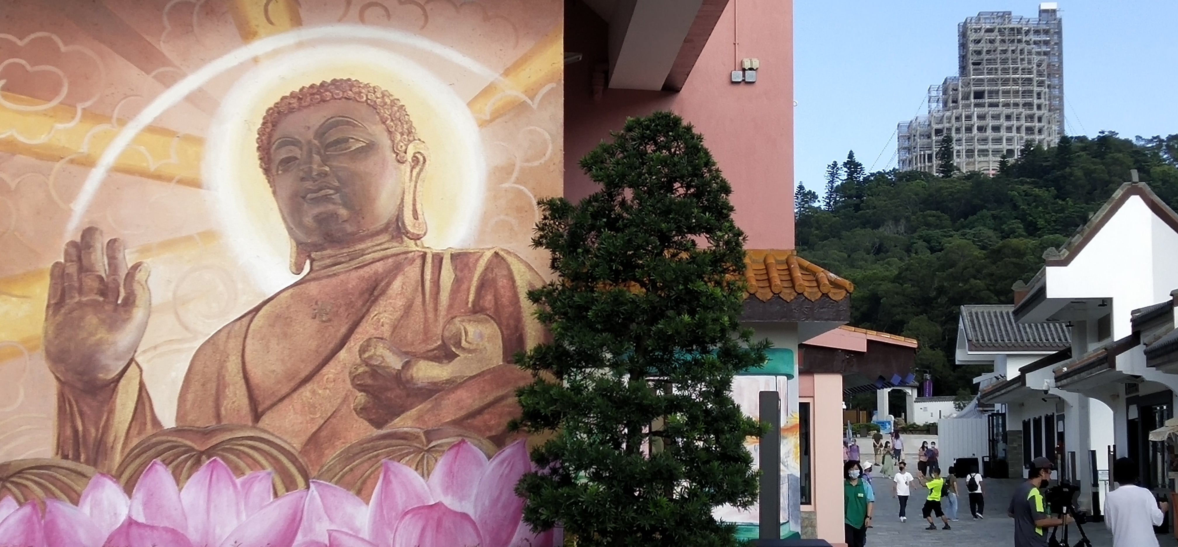 Big Buddha Statue is covered because of renovation.