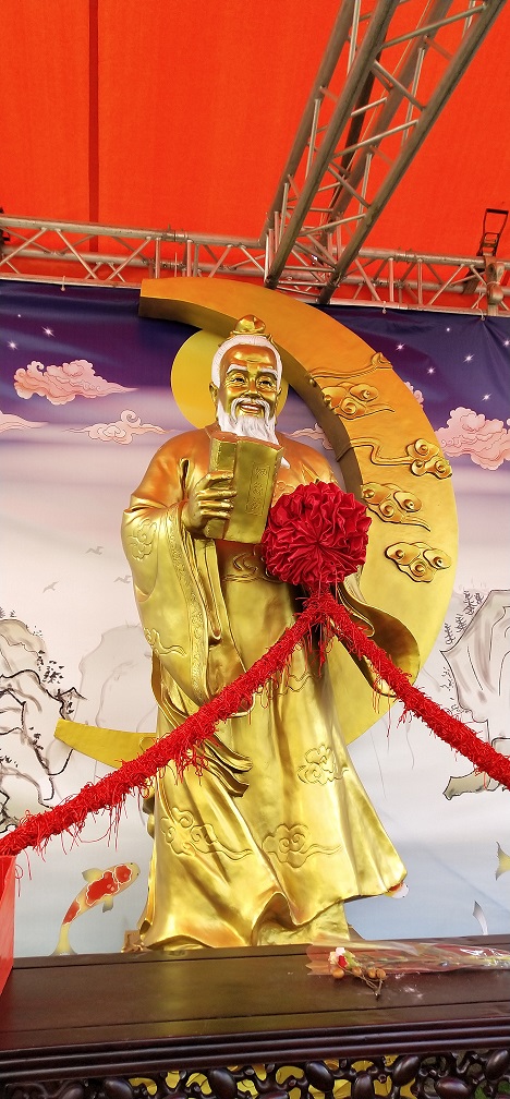 God of Love Statue in Wong Tai Sin Temple