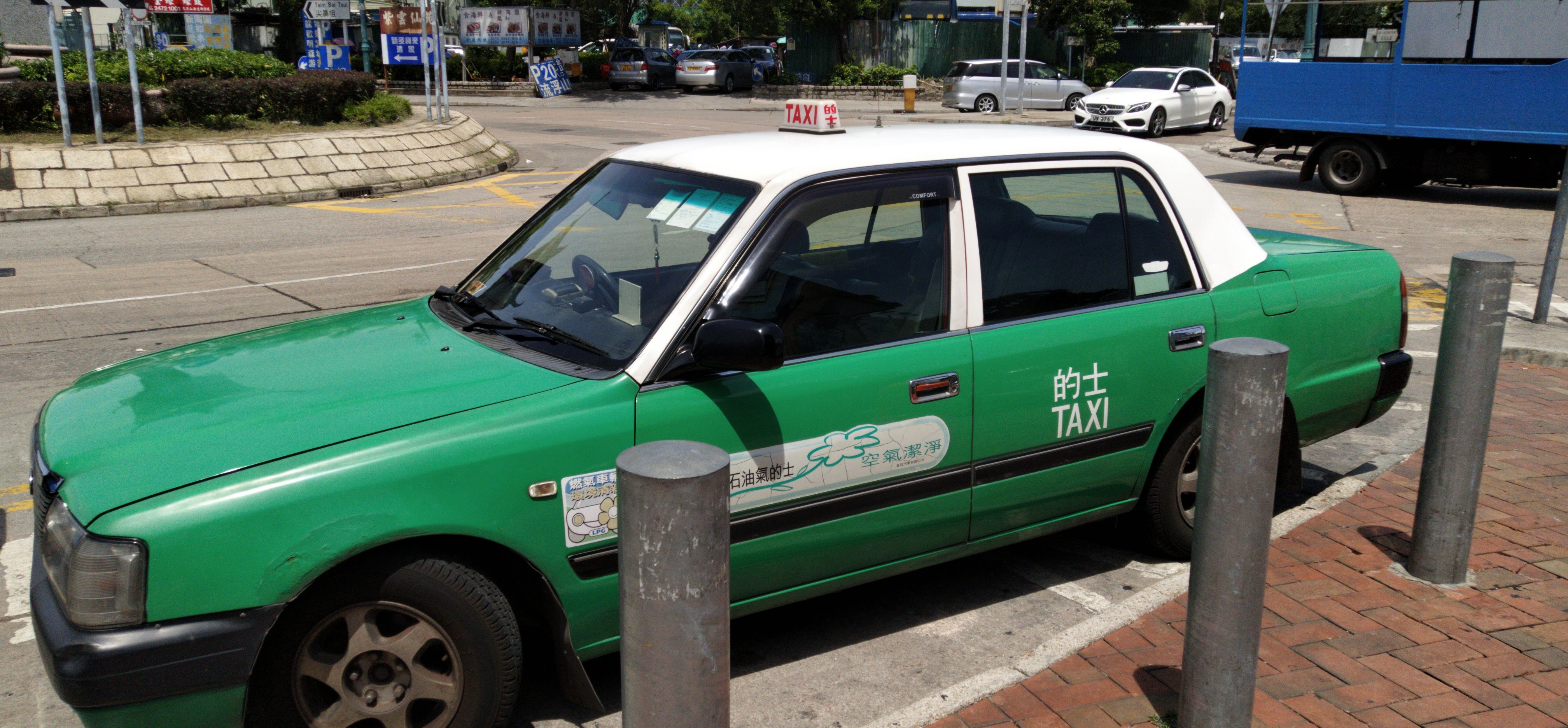 Taxi for the New Territories