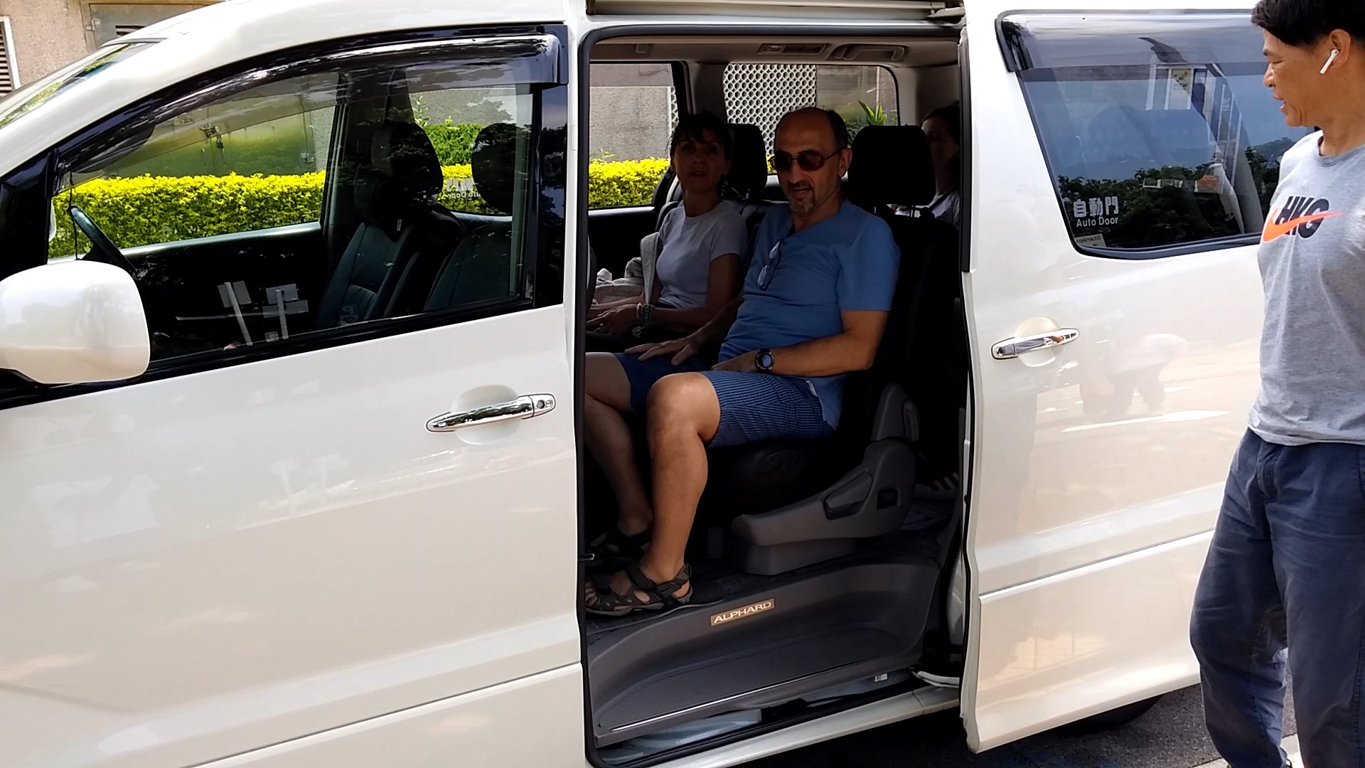 Even tall men get enough legroom in the Toyota Alphard.