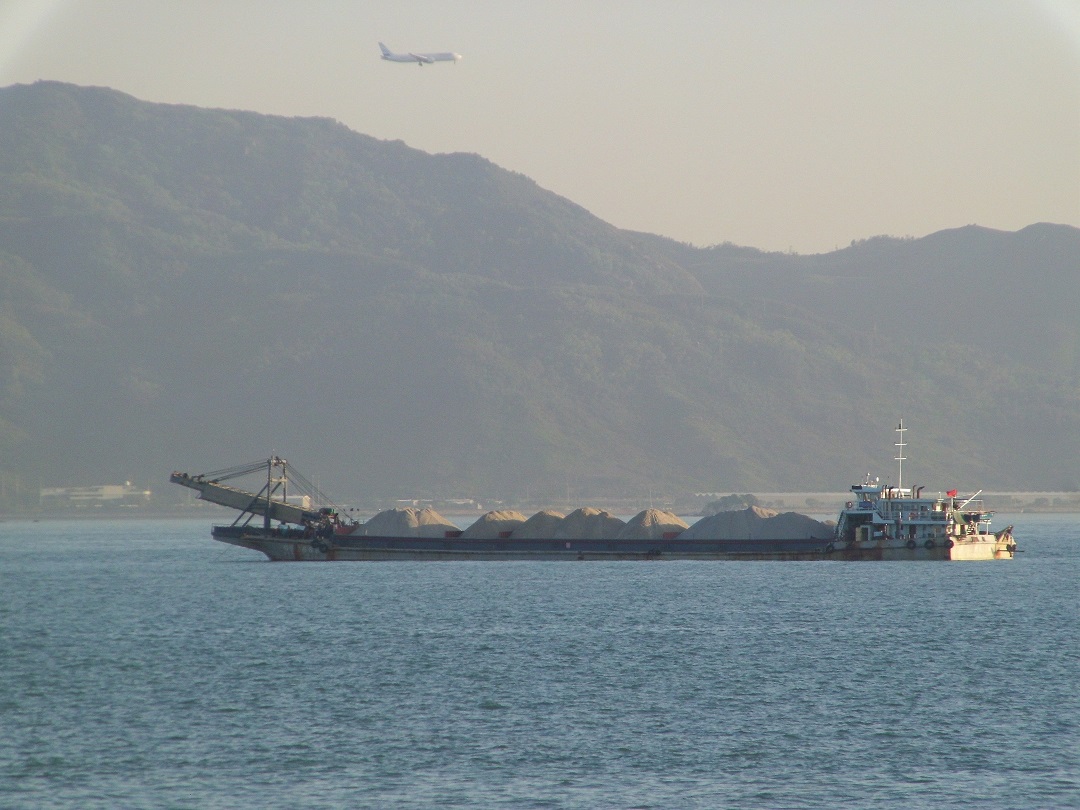 See Hong Kong Airport from Tuen Mun Pier