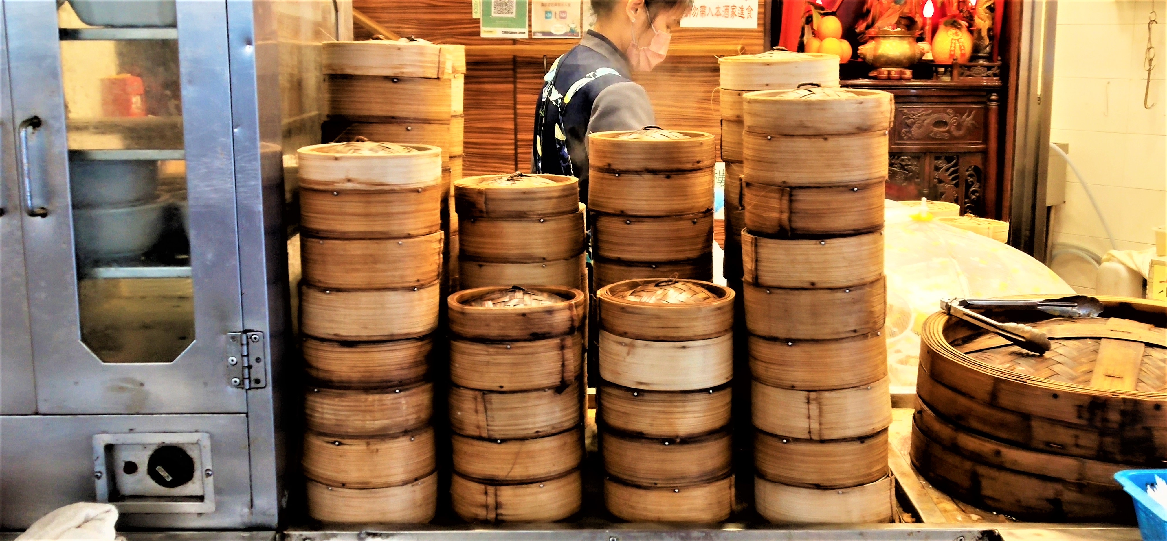Counter for dim sum takeaway service at Hong Kong's local restaurant.